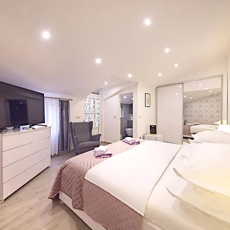 Private Niko Skradin